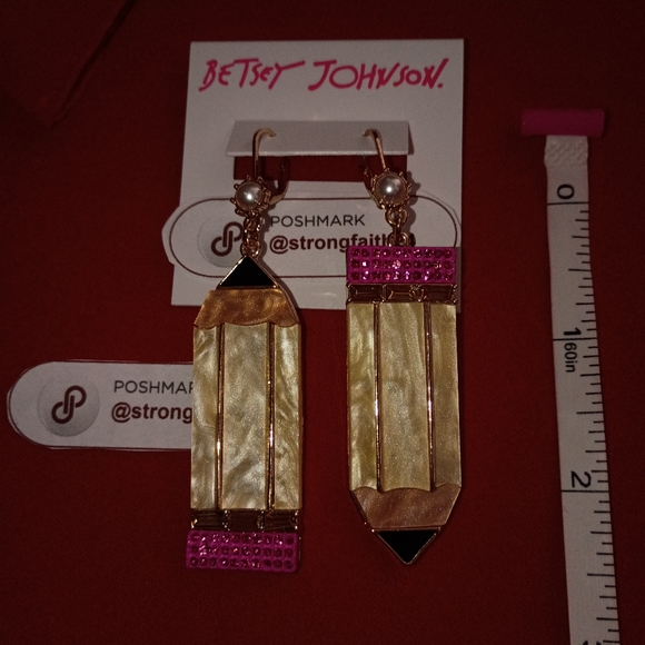 Authentic NIB - Picture 1 of 3